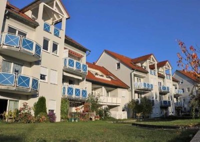 Erdgeschosswohnung mit Terrasse und 2x Tiefgaragenstellplätzen zu verkaufen!