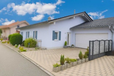 Moderner Bungalow mit Wintergarten