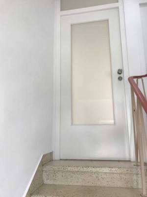 Attraktive und sanierte 5-Raum-Wohnung mit gehobener Innenausstattung mit Balkon und EBK in Offingen