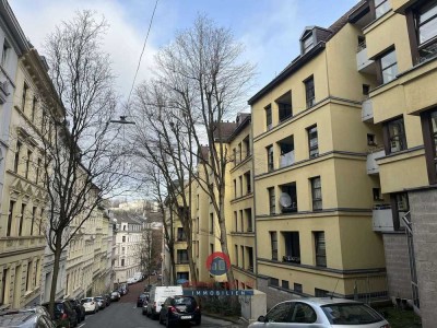 WBS ZWINGEND ERFORDERLICH! SCHÖNE 2-ZIMMERWOHNUNG IM DACHGESCHOSS MIT BALKON IN WUPPERTAL-NORDSTADT