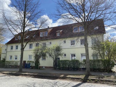 Sonnige Dachgeschosswohnung in ruhiger Lage