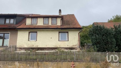 sanierungsbedürftige Doppelhaushälfte