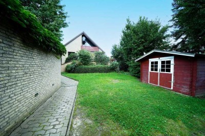 RUDNICK bietet: FAMILIEN AUFGEPASST ! Großes renoviertes Einfamilienhaus in Lauenau OT Feggendorf