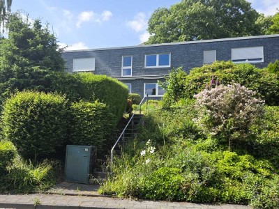 Charmantes Reihenhaus in Solingen-Gräfrath – Familienfreundliches Wohnen in Südlage