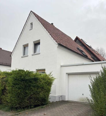 Einfamilienhaus mit Garage in Pfiffligheim