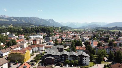Sofort Verfügbar - Vielseitig wandelbare sowie zentral gelegene Eigentumswohnung  mit TG-Stellplatz