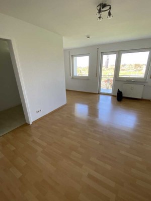 Freundliche, helle 1-Zimmer-Wohnung mit Aussicht