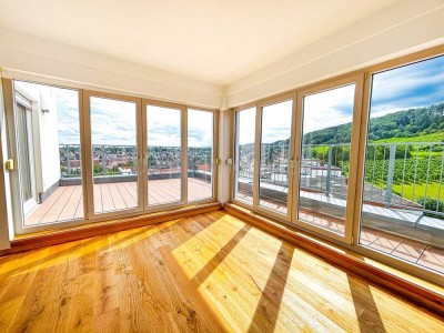 Helle, großzügige 3-Zimmer Penthouse mit traumhaften Fernblick - zentrale Lage