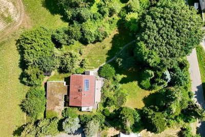 Romantisches Wohnen auf parkähnlichem Grundstück