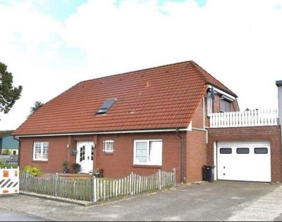 Geräumiges, preiswertes und gepflegtes 5-Raum-Einfamilienhaus mit EBK in Groß Rheide