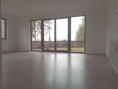 Schöner Wohnen - 3 Zimmer Wohnung mit großer Terrasse auf Reitanlage zu sofort frei