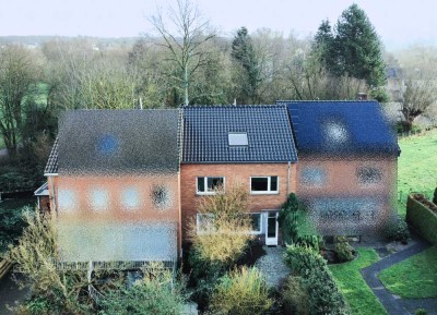 Familienglück in Bergisch Gladbach - Hand