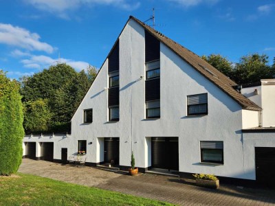 Mehr Raum zum Leben – Doppelhaushälfte mit Dachstudio und Einliegerwohnung