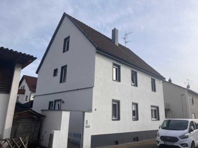 Freistehendes Einfamilienhaus mit Terrasse und Garten für die ganze Familie