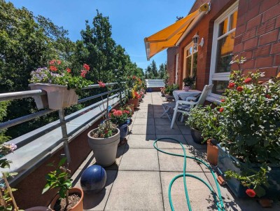 Exklusive Penthouse-Wohnung mit Blick ins Grüne provisionsfrei - Verfügbar nach Absprache