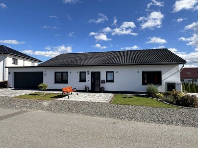 Einfamilienhaus u. Doppelgarage in Allendorf zu vermieten