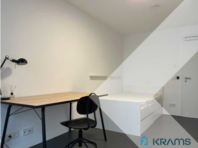 Das Studium kann beginnen! Modernes WG-Zimmer in aufgeschlossener 7er-WG in Reutlingen.