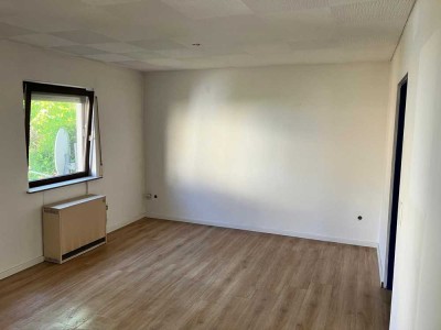 Exklusive, gepflegte 1,5-Raum-EG-Wohnung in Köln Höhenhaus