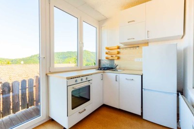 Charmante Wohnung mit großem Balkon, Weitblick und PKW-Stellplatz