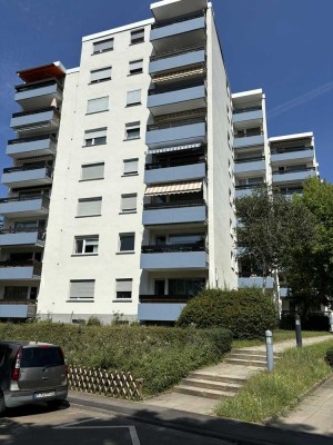 Geschmackvolle 3-Raum-Erdgeschosswohnung mit Balkon in Hochheim am Main