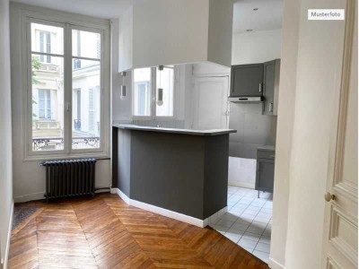 Provi frei 4 Zimmer - Wohnung mit Balkon