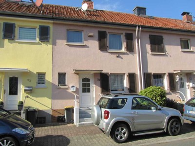 Reihenmittelhaus mit 4 Zimmern in Frankfurt Zeilsheim