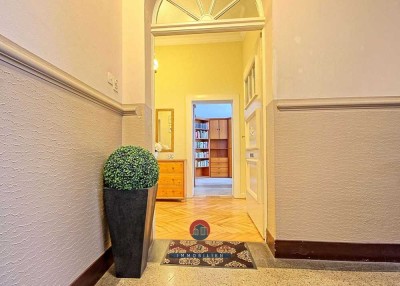 RARITÄT IM NORDBEZIRK - STILVOLLE ALTBAU-WOHNUNG IM ERDGESCHOSS AUF 74M²- KLEINER GARTEN - MANSARDE