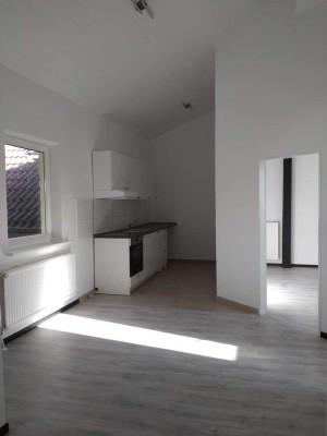 Voll renovierte Wohnung mit Küche, neuem Bad in Bad Honnef bei Bonn