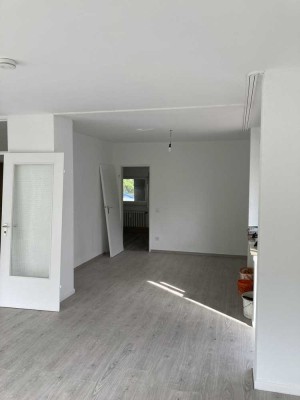 Sanierte Apartment Wohnung in Bahnhofsnähe zu vermieten