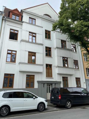 2 Zimmer - Altbau - modernisiert - Dreikönigenviertel (E0114)