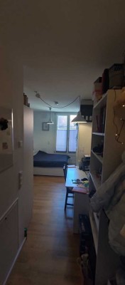 Moderne 1-Zimmer-Wohnung mit EBK im Stadtzentrum von Regensburg