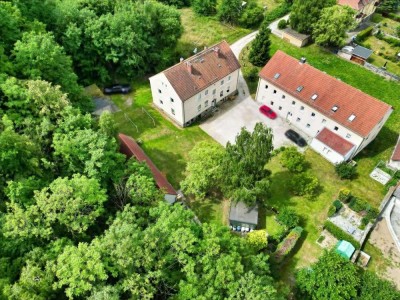 "Attraktives Immobilienpaket: 3 Mehrfamilienhäuser im Ländlichen"