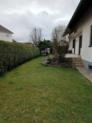 Schöne Wohnung mit Garten / 94m²