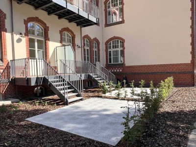 Wohnung über 2 Etagen in historischem Gebäude! EBK, Fußbodenheizung, Parkett....
