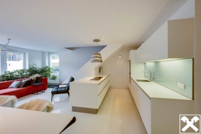 Design, Licht &amp; Raumgefühl – Maisonette für Anspruchsvolle in Sieglanger