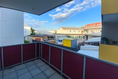 Schöne, hofseitig gelegene Balkonwohnung