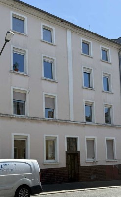 TOP Provisionsfrei 2 ZKB mit Balkon und Garten in Frankfurt Bornheim
