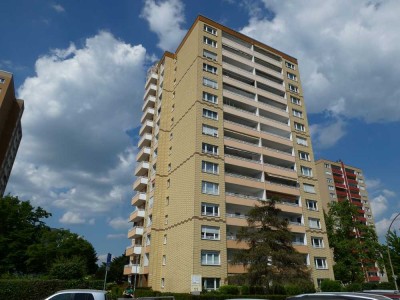 2 ZW im 3. OG mit praktischer Aufteilung und vermietet, Aufzug, Balkon, in einer gepflegten Einheit
