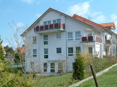 moderne Wohnung mit eigener Terrasse