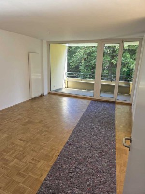 Helle 3-Zimmer-Wohnung mit Loggia in Krefeld-Bockum – frisch renoviert & bezugsfertig