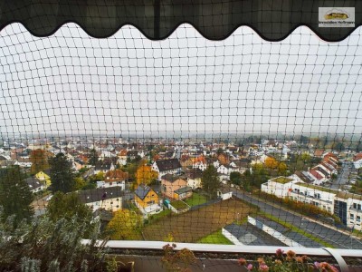 Geräumige 3-Zimmer-Wohnung mit Fernblick, Balkon und Stellplatz in Maintal