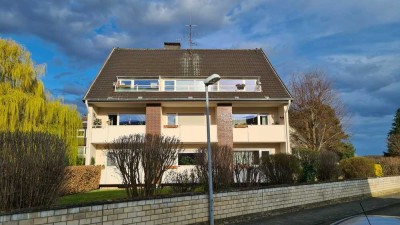 Exklusive, gepflegte 1-Zimmer-Dachgeschosswohnung mit Balkon und Einbauküche in Sankt Augustin