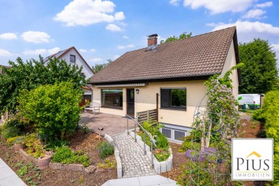 Wohnen auf einer Ebene! 
Bezugsfreies EFH, Bj. 1982,  mit Garage und schönem Garten, ruhige Lage