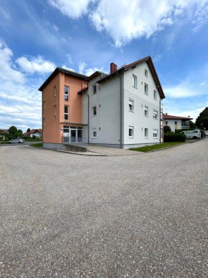 Gemütliche 2-Zimmer-Wohnung mit Loggia in Neukirchen am Walde – Jetzt mieten!