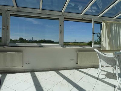 Gepflegte, sonnige 3-Zimmer-Maisonettewohnung mit Wintergarten und Einzelgarage in bester Wohnlage