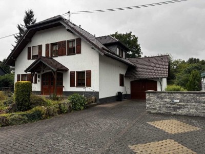Attraktive 3,5-Raum-Wohnung mit EBK und Balkon in Waldesch