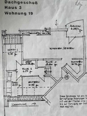 Attraktive und gepflegte 3-Raum-Dachgeschosswohnung mit geh. Innenausstattung mit Balkon und EBK