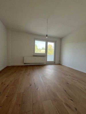Charmante 2-ZKB-Wohnung mit Balkon in gepflegter Wohnanlage in Gera