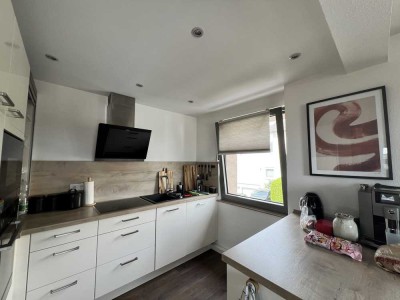 Moderne Wohnung mit großem Balkon und herrlicher Aussicht