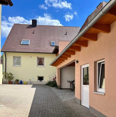 Im Paket! Ein EFH + ein WGH auf einem Grundstück (884 m²) im Herzen von Herzogenaurach